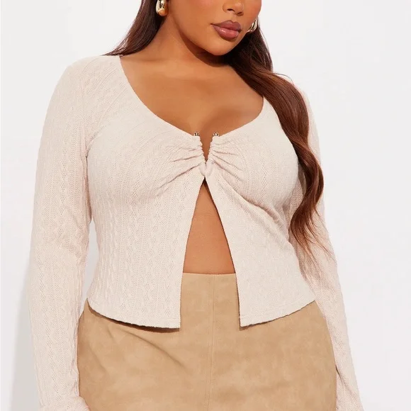 Beige Ruched Front Knit Top - Picture 3 of 6